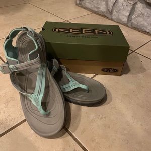 Keen women’s Sandals